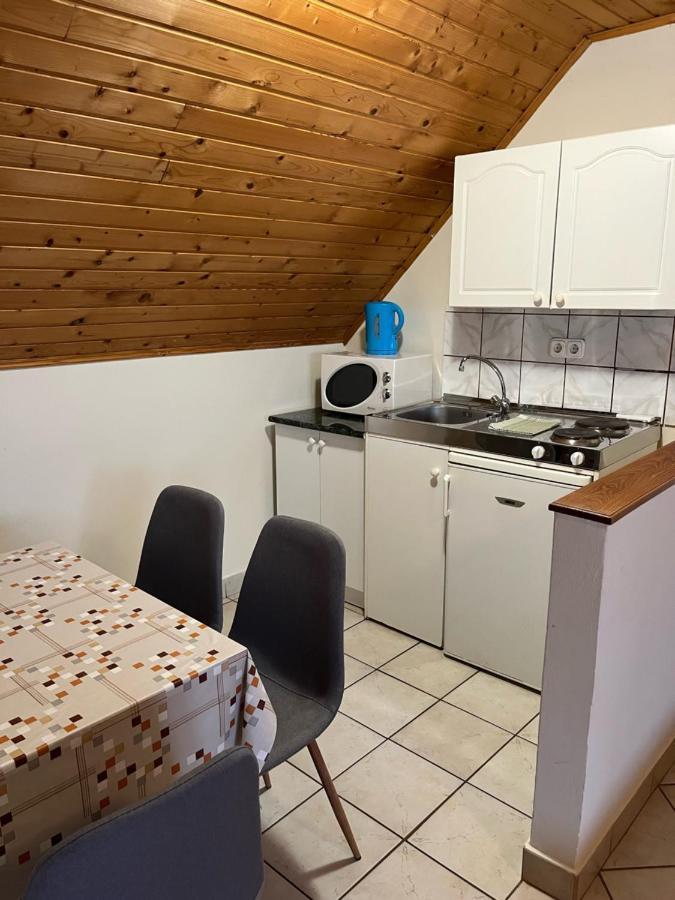 Apartament Ibolya Vendeghaz Kehidakustány Zewnętrze zdjęcie